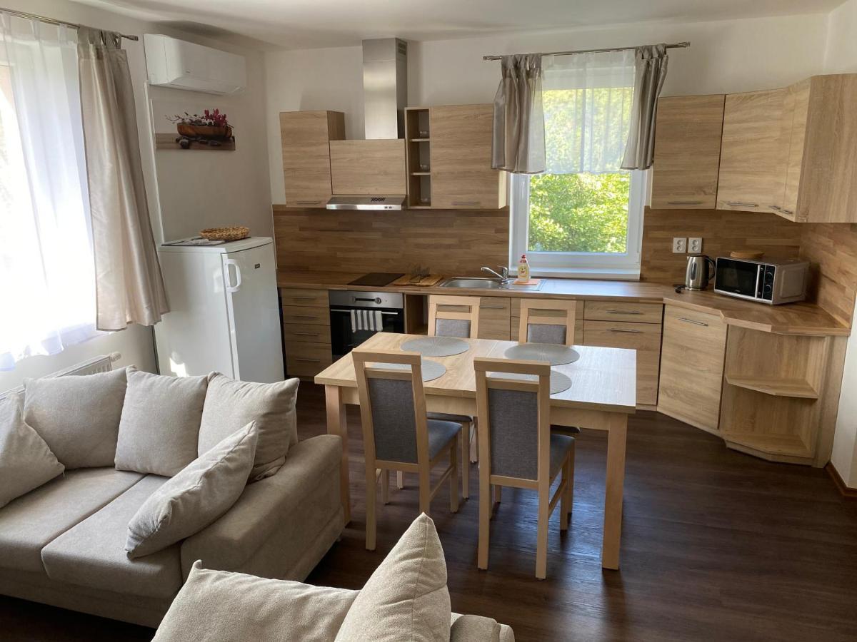Apartmany Krupka Eksteriør billede